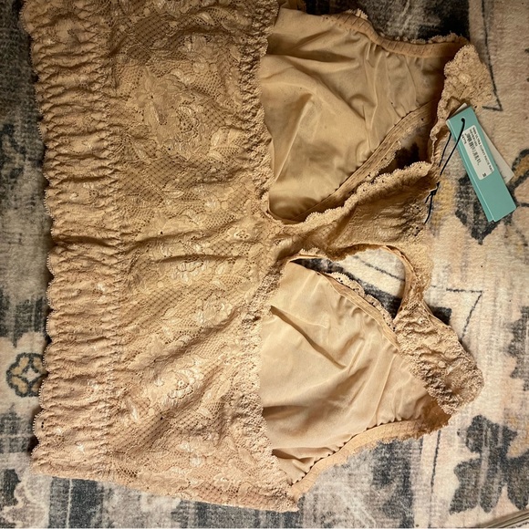 Cosabella Lace Bralette in Cream - Picture 4 of 6